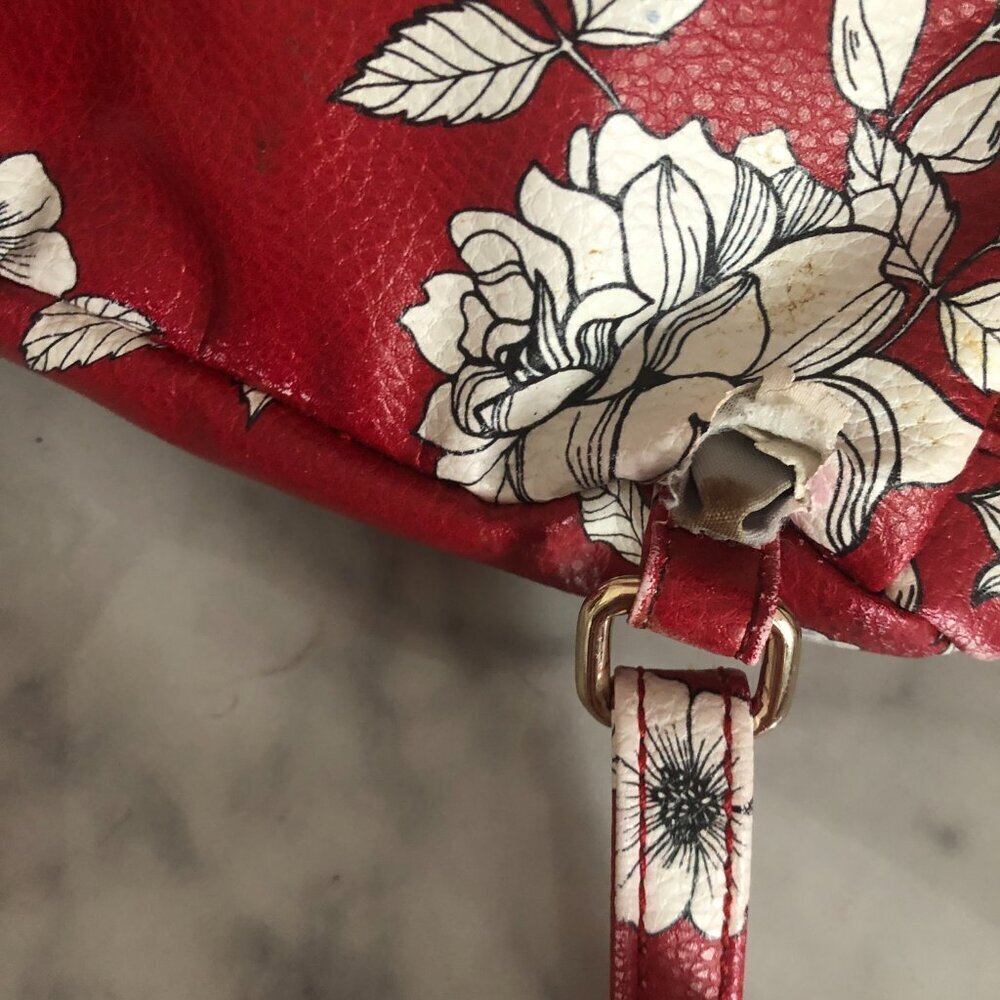 Guess White Floral Red Bag Spring Backpack Faux Leather - Picture 3 of 4
